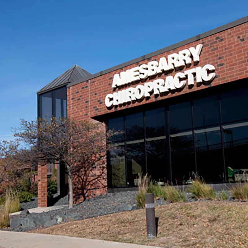 Front view of the Amesbarry Chiropractic clinic off ice